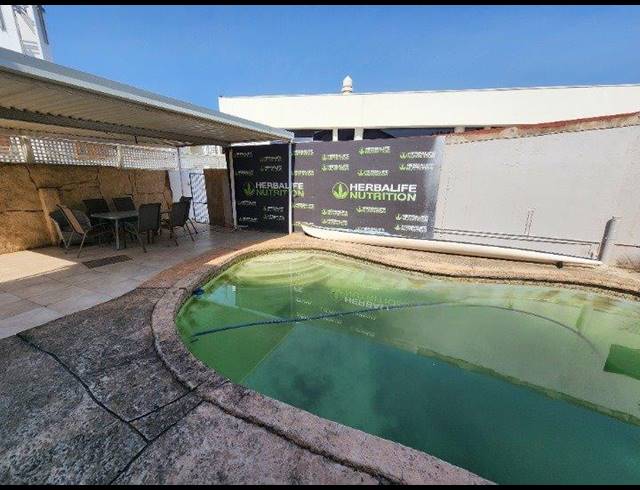 7 BEDROOM SECTIONAL TITLE FOR SALE IN MUSGRAVE